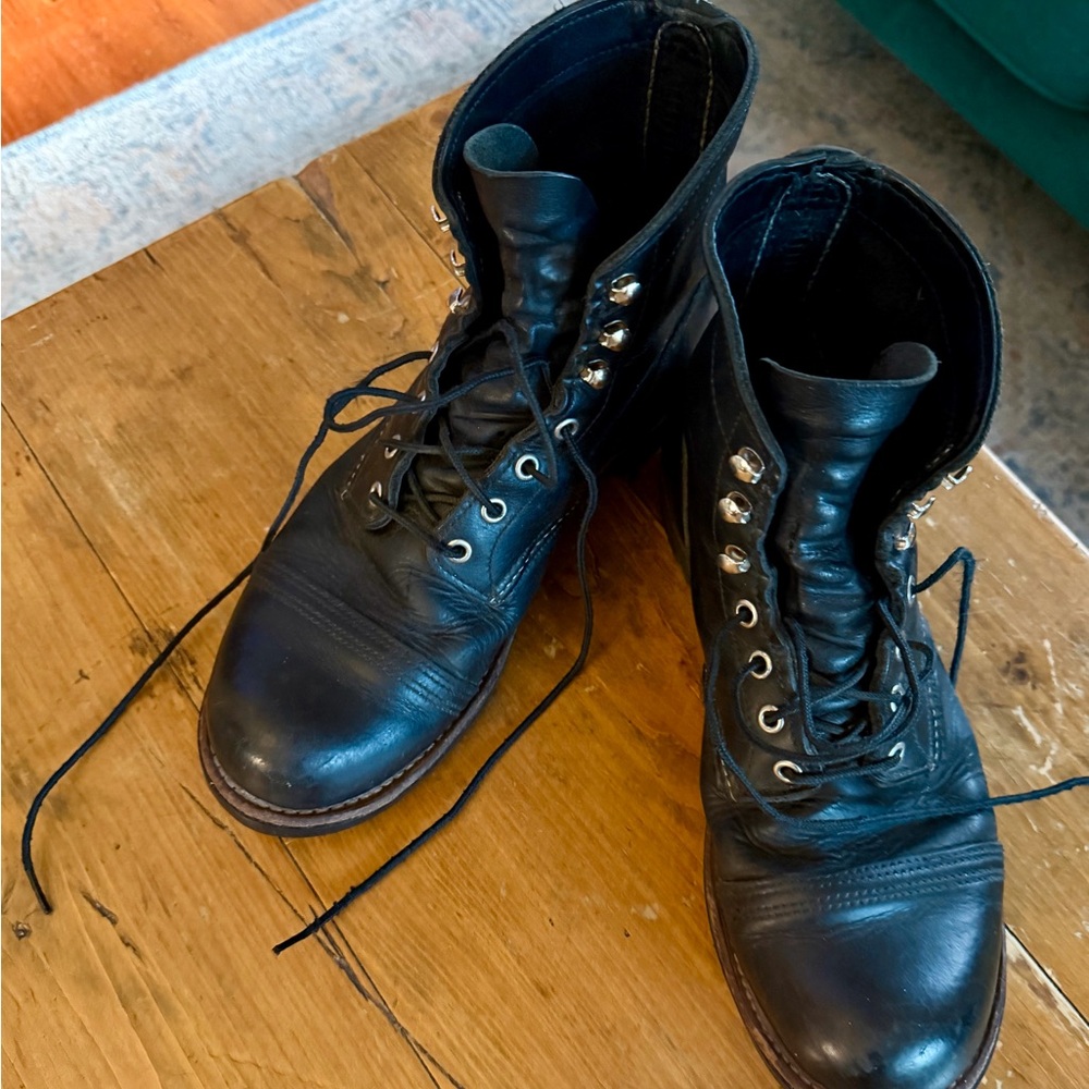 Red Wing Shoes Black Leather Lace-Up Boots